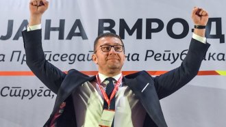 Лидерът на ВМРО-ДПМНЕ "прати" представителя на България в ЕС да пие кафе