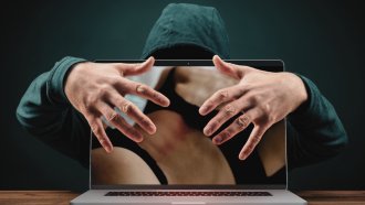 Как жени, момичета и деца стават "материал" в порно чатове на Телеграм