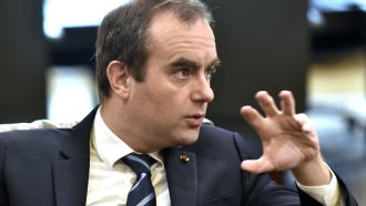 Франция отрече, че е изразила готовност за диалог за Украйна при разговори с Русия