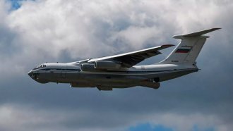 Руски военнотранспортен самолет се разби с 15 души на борда