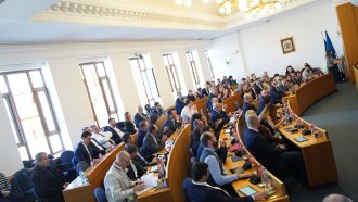 "Управляващата опозиция" в София с предложения за десетки милиони за бюджета