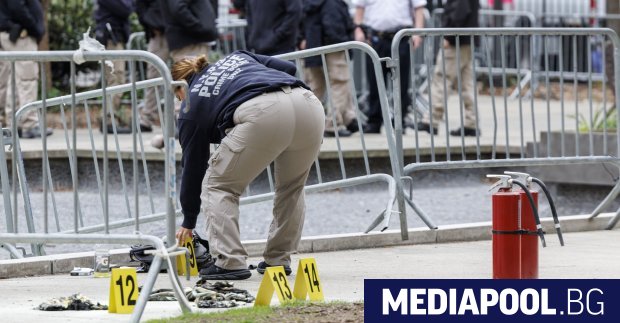 ドナルド・トランプ公判法廷の外で男性が焼身自殺（更新）