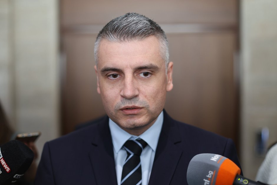 ПП-ДБ иска извнредно заседание на парламента заради доклада за "Боташ", съобщи Радослав Рибарски Сн. БГНЕС