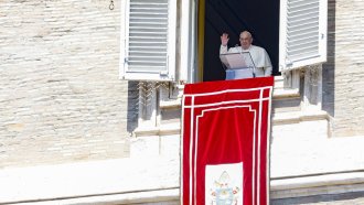 Папата призова да не се засилва "спиралата от насилие" в Близкия Изток