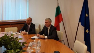 България подготвя оборудване за възстановяване на украинската енергийна система