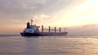 Русия и Украйна са били близо до споразумение за безопасно търговско корабоплаване в Черно море миналия месец