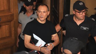 Внесен е обвинителен акт срещу Божков и началници в комисията по хазарта