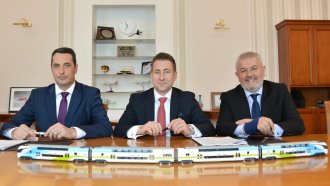Седемте нови двуетажни влака пристигат в България през юли 2026 г.