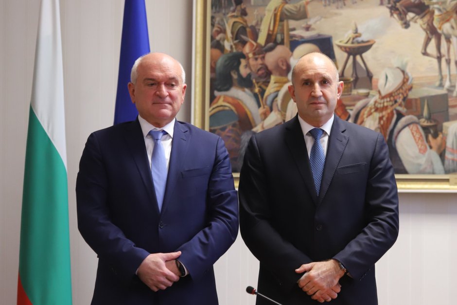 Президентът Румен Радев и премиерът Димитър Глвачев излазоха с единна позиция за Северна Македония, сн. БГНЕС