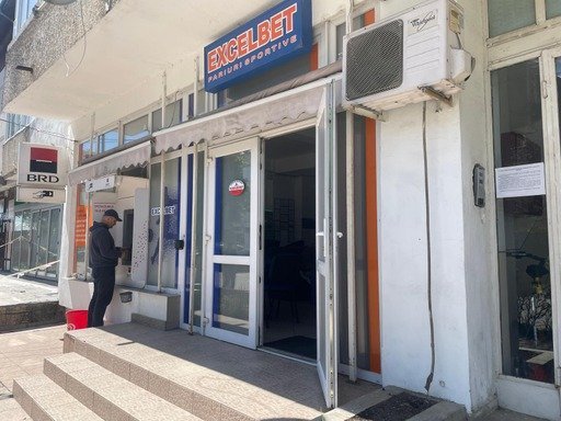 Много от игралните зали в малките населени места в Румъния трябва да затворят. Снимка: HotNews.ro