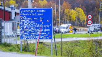 Норвегия ограничава достъпа на руски туристи