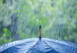 Жълт код за интензивни валежи в 13 области на страната