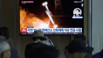 Северна Корея е изпитала ново гориво при завършилото с експлозия изстрелване на сателит