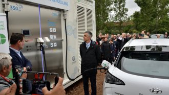 България вече има водородна станция, но няма такива коли за зареждане