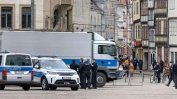 Германската полиция простреля въоръжен мъж, нападнал участници в крайнодясна демонстрация