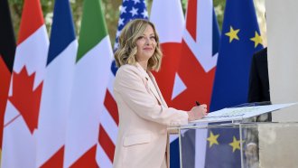 Премиерът на Италия Джорджа Мелони се премести в нов дом за 1 млн. евро 3 https://netnews.bg/wp-content/uploads/2024/06/premierat-na-italiya-dzhordzha-meloni-se-premesti-v-nov-dom-za-1-mln-evro.jpg medium d5c2dbd619aa7f08b2fec1c15ee6fd38 https://netnews.bg/wp-content/uploads/2024/06/premierat-na-italiya-dzhordzha-meloni-se-premesti-v-nov-dom-za-1-mln-evro.jpg