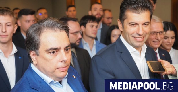Asen Vassiliev : Borissov a donné Peevsky à Magnitski Asen Vassiliev : Borissov a donné Peevsky à Magnitski