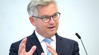 Кандидатът на Австрия за еврокомисар по миграцията подкрепя приемането на България и Румъния в Шенген