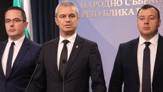 "Възраждане" се надява в петък да бъде избран председател на парламента