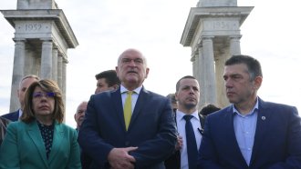 Главчев на Дунав мост при Русе - опашки няма