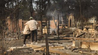 Пожарите в Калифорния: "пълно опустошение", най-малко 10 жертви