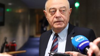 Атанас Атанасов: От ДБ трябва да направим всички усилия, за да има редовна власт
