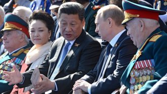 За първи път от 10 г. Си Цзинпин пристига при Путин за 9 май