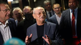 Хората на Доган ще подкрепят кабинет на ГЕРБ, БСП и ИТН