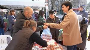 Протест на производител в Добрич: 10 големи яйца за 2.70 лв. (видео)