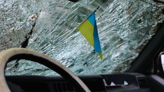 Спирането на американските доставки е удар по Украйна, но засега тя може да продължи да воюва