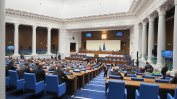 НС произведе безсмислена декларация, че няма да участваме във войната, но отказа да осъди Русия