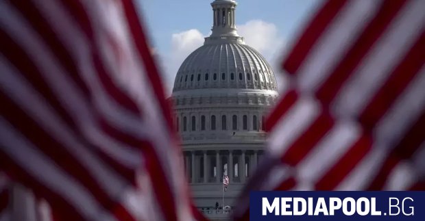 Администрацията на Тръмп внесе нова жалба във Върховния съд чрез