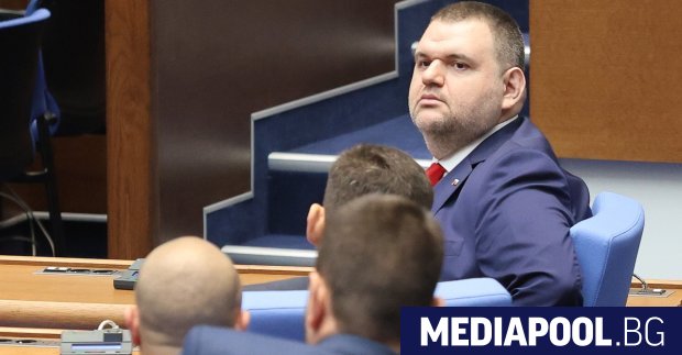 В сряда вечерта пред Съдебна палата в София ще се