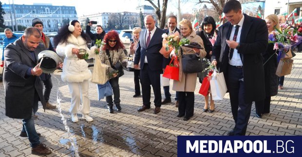 Идеологът на партия Величие Ивелин Михайлов и останалите 9 депутати