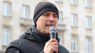Ивелин Михайлов трябва да се "освободи от фирми", за да е депутат 3 https://netnews.bg/wp-content/uploads/2025/03/ivelin-mihajlov-tryabva-da-se-osvobodi-ot-firmi-za-da-e-deputat-2.jpg medium a426ee9095275270ae1155dfc88b38b7 https://netnews.bg/wp-content/uploads/2025/03/ivelin-mihajlov-tryabva-da-se-osvobodi-ot-firmi-za-da-e-deputat-2.jpg