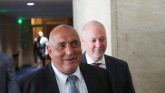 Борисов призова премиерът сам да си търси мнозинство