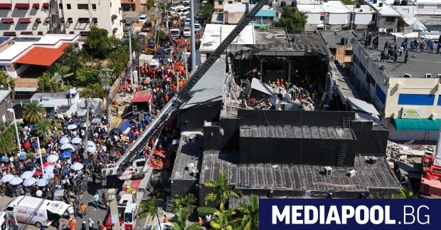 В Доминиканската република започнаха погребенията на хората загинали при срутването