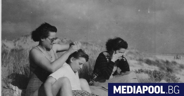 Между кутиите и шкафовете в дома си в Комерси Жан