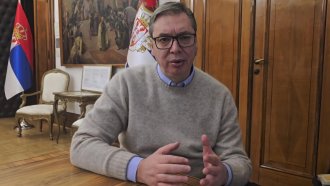 ЕС предупреди Вучич да не ходи в Москва за Деня на победата