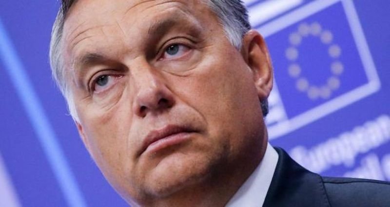 Евродепутати призовават за замразяване на всички средства за Унгария