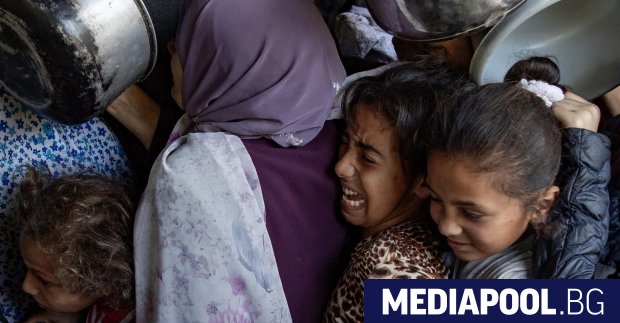 Израелски въздушен удар в Газа е поразил дома на лекар