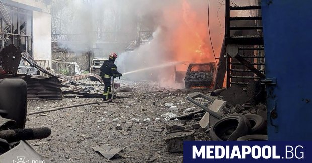 Русия атакува украинския град Харков с ракети и дронове като