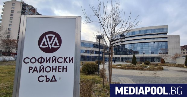 Съдията от Софийски районен съд Велизар Костадинов е качил снимката