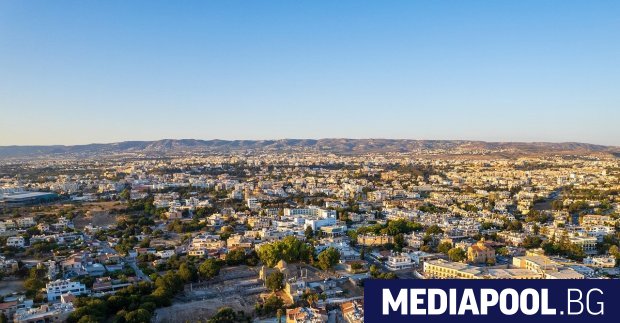 Гръцки медии предупреждават че предлагането на имоти в Северен Кипър