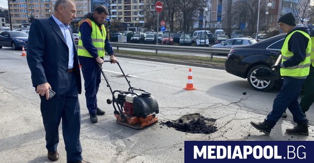 С над 4 месеца закъснение тръгват плащанията към общините по