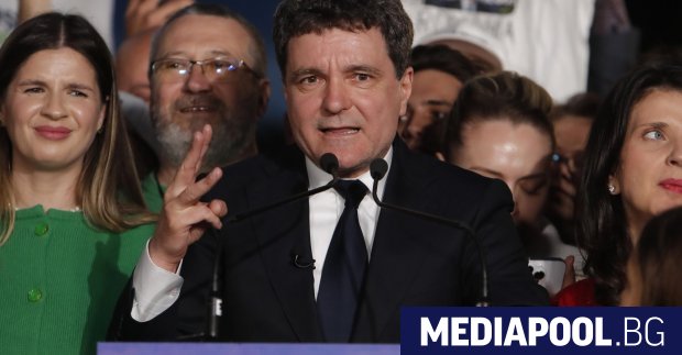 Независимият проевропейски кандидат за президент на Румъния Никушор Дан получава