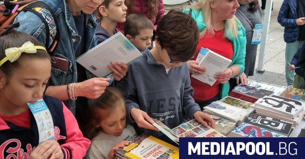 Една от най големите еко и образователни кампании Книги за смет