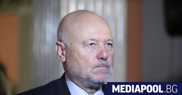 Русия е на военни релси Не иска спиране на бойните