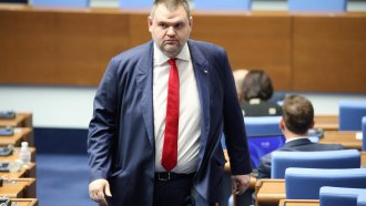 Пеевски поиска от премиера 4-годишна управленска програма