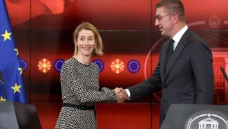 ЕС обеща подкрепа на Скопие, но Мицкоски предпочете да говори за "македонското малцинство"